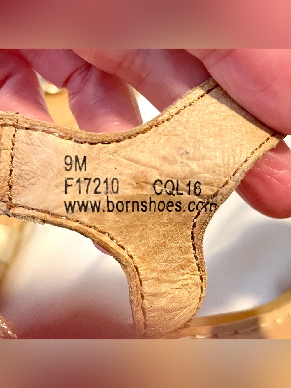 BORN Hand~Crafted Leather Beaded Thong Sandals - Women’s Size 9 - Gold -Comfort - Picture 8 of 9